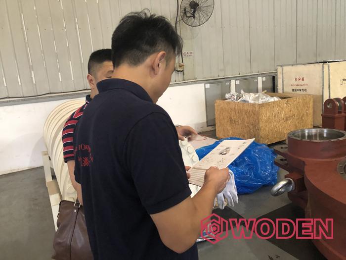 南京某傳動減速機做液壓扳手選型現場 南京某傳動減速機做液壓扳手選型現場