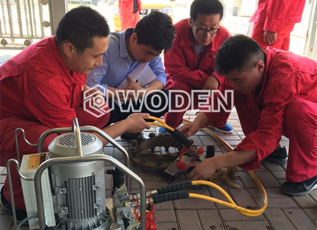 沃頓石化液壓扳手應用現(xiàn)場