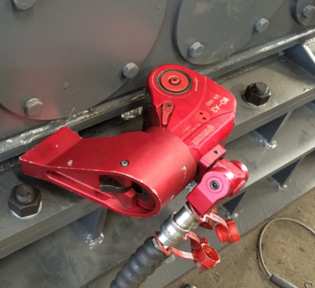 液壓扳手在螺栓預緊中的應用，省時又省力