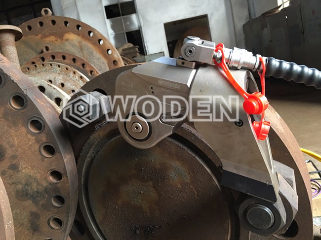 沃頓液壓扳手用于茂名某石化機械現場 沃頓液壓扳手用于茂名某石化機械現場