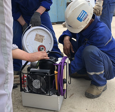 大型液壓扳手使用的液壓油，加這種液壓油讓設備壽命更長！